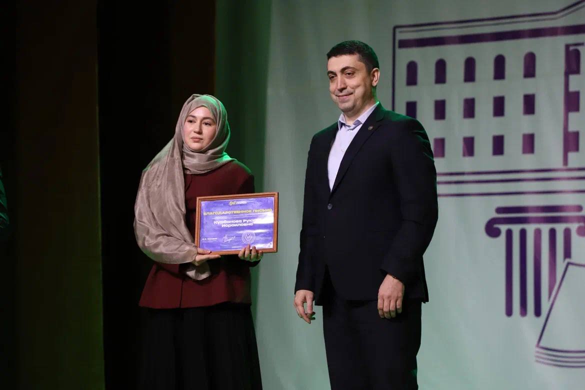 Зарема Бутаева посетила Дагестанский государственный университет в преддверии Дня российского студенчества.